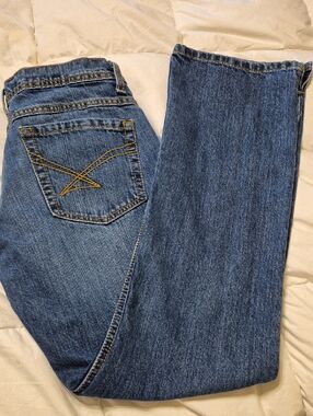 CInch "Kylie" Straight Cut Jeans . Sz. 28"×31.5"/9"rise. Med.wash. (#1204C)